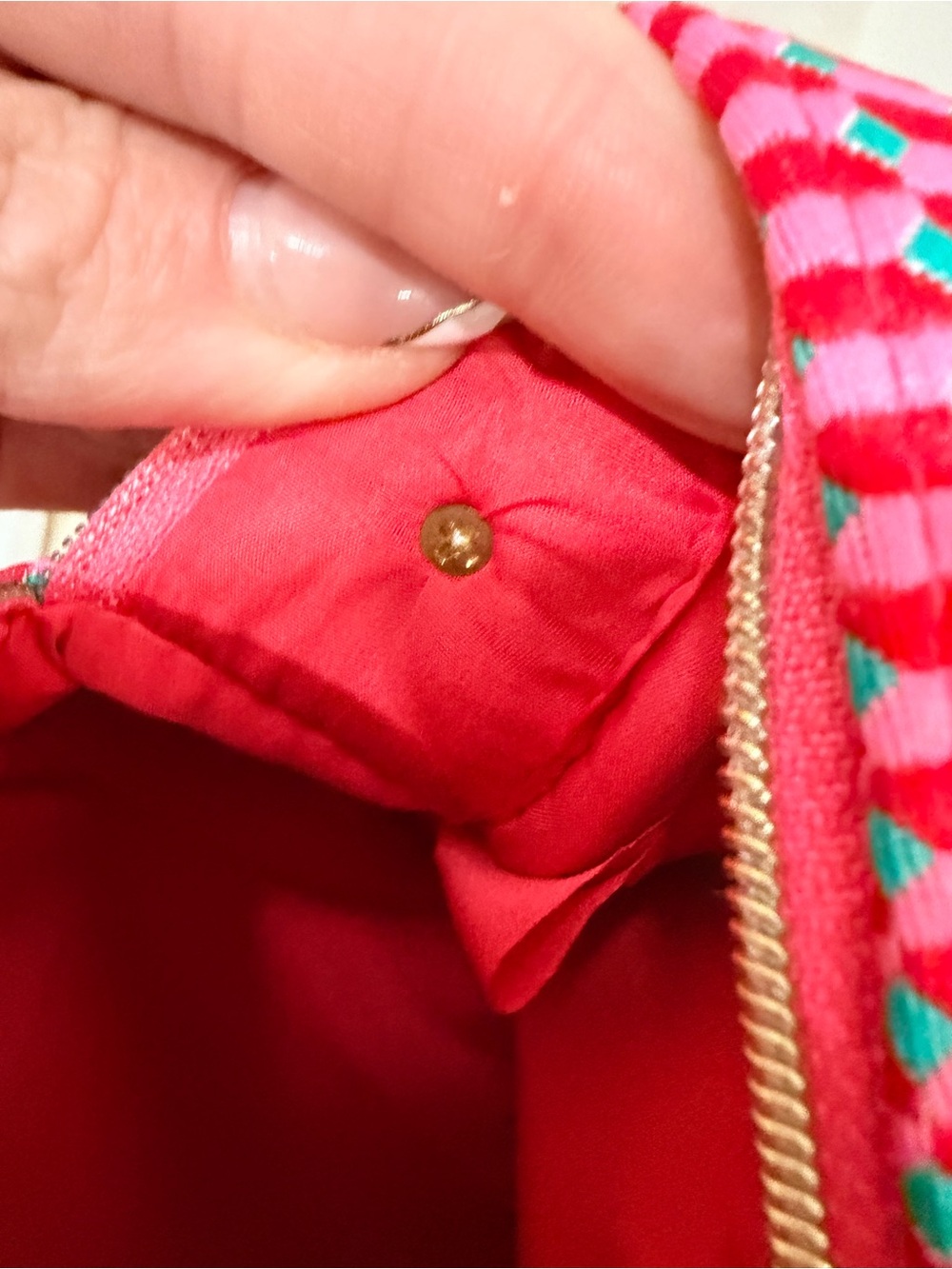 New - Bulgari Parfume Pink Geo-Print Cosmetic Crossbody+ Gold Chain/Cherry Charm - Picture 7 of 9